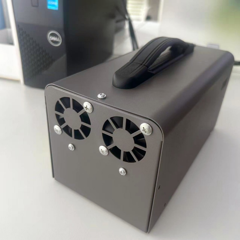 1762331300444095-300W.1.jpg